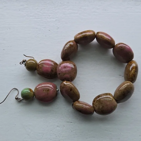 Beautiful Ceramic Bracelet & Earrings Set - Picture 2 of 2